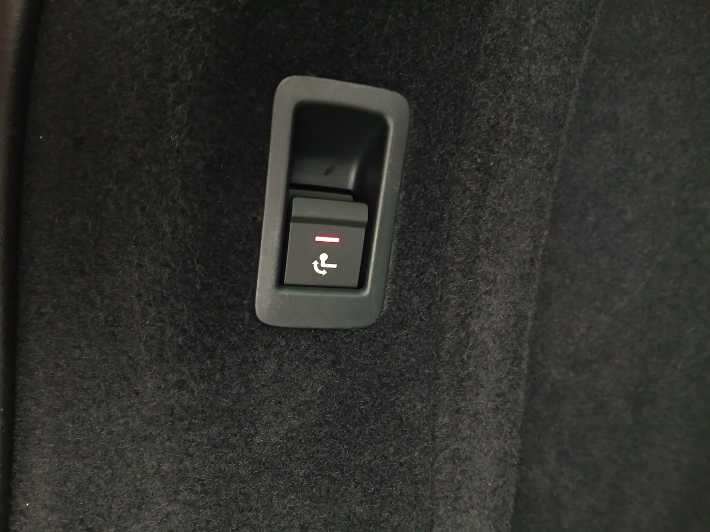 Audi A4 Avant 30 2.0 TDI advanced | Bild 10 von 24