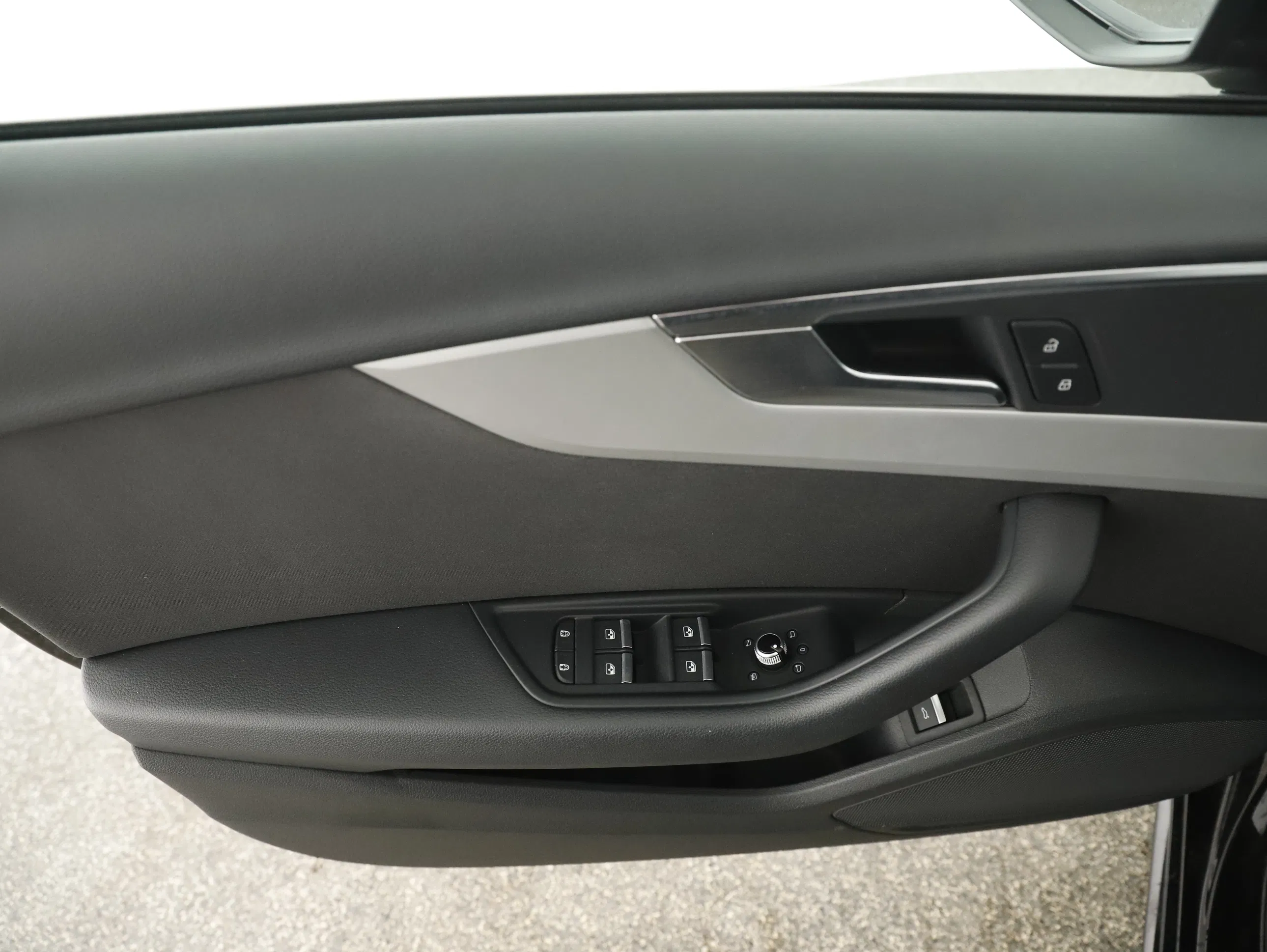 Audi A4 Avant 35 2.0 TDI S-Line | Bild 10 von 28