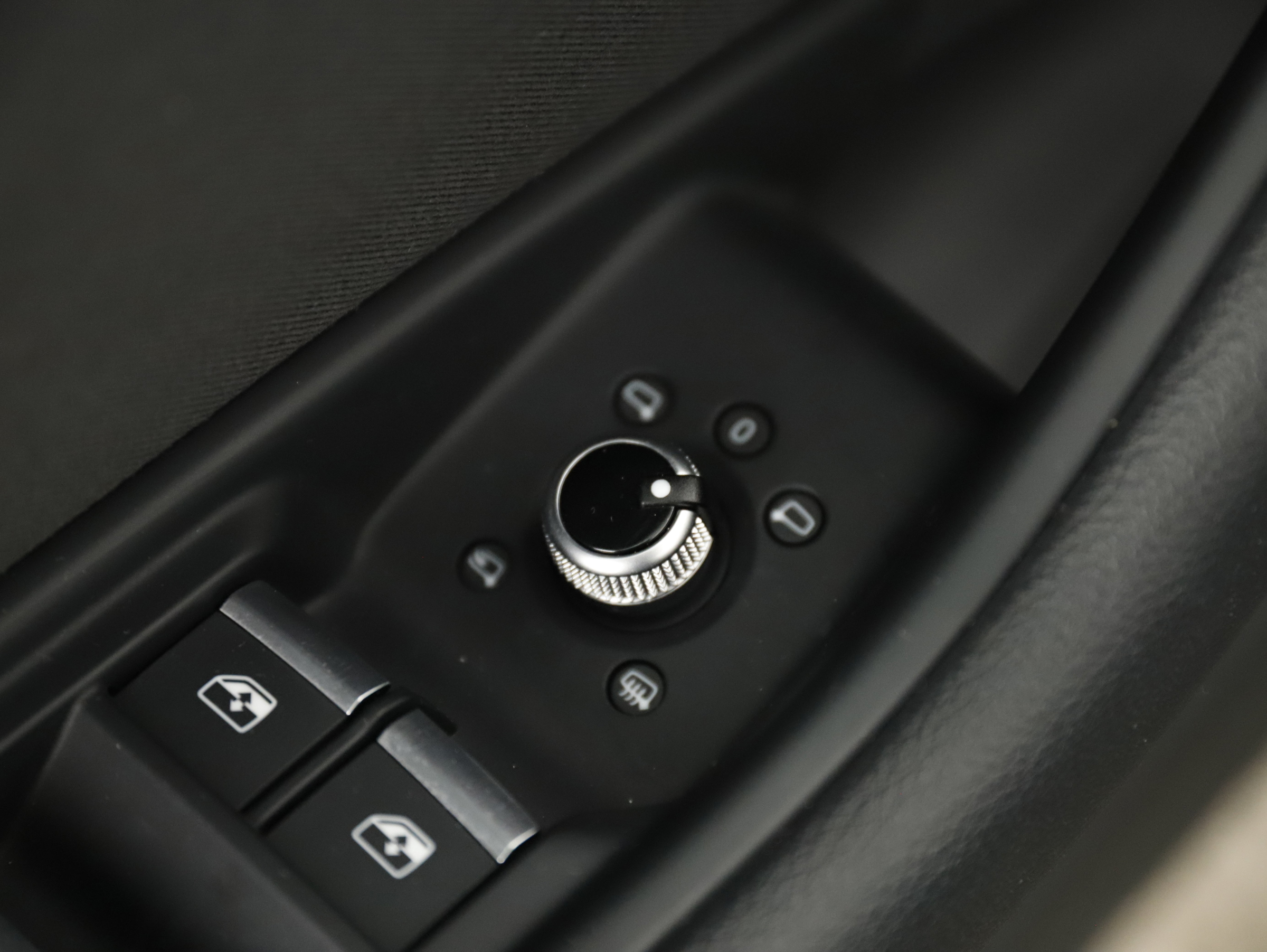 Audi A4 Avant 35 2.0 TDI S-Line | Bild 11 von 28