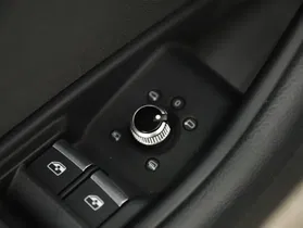 Audi A4 Avant 35 2.0 TDI S-Line | Thumbnail 11 von 28