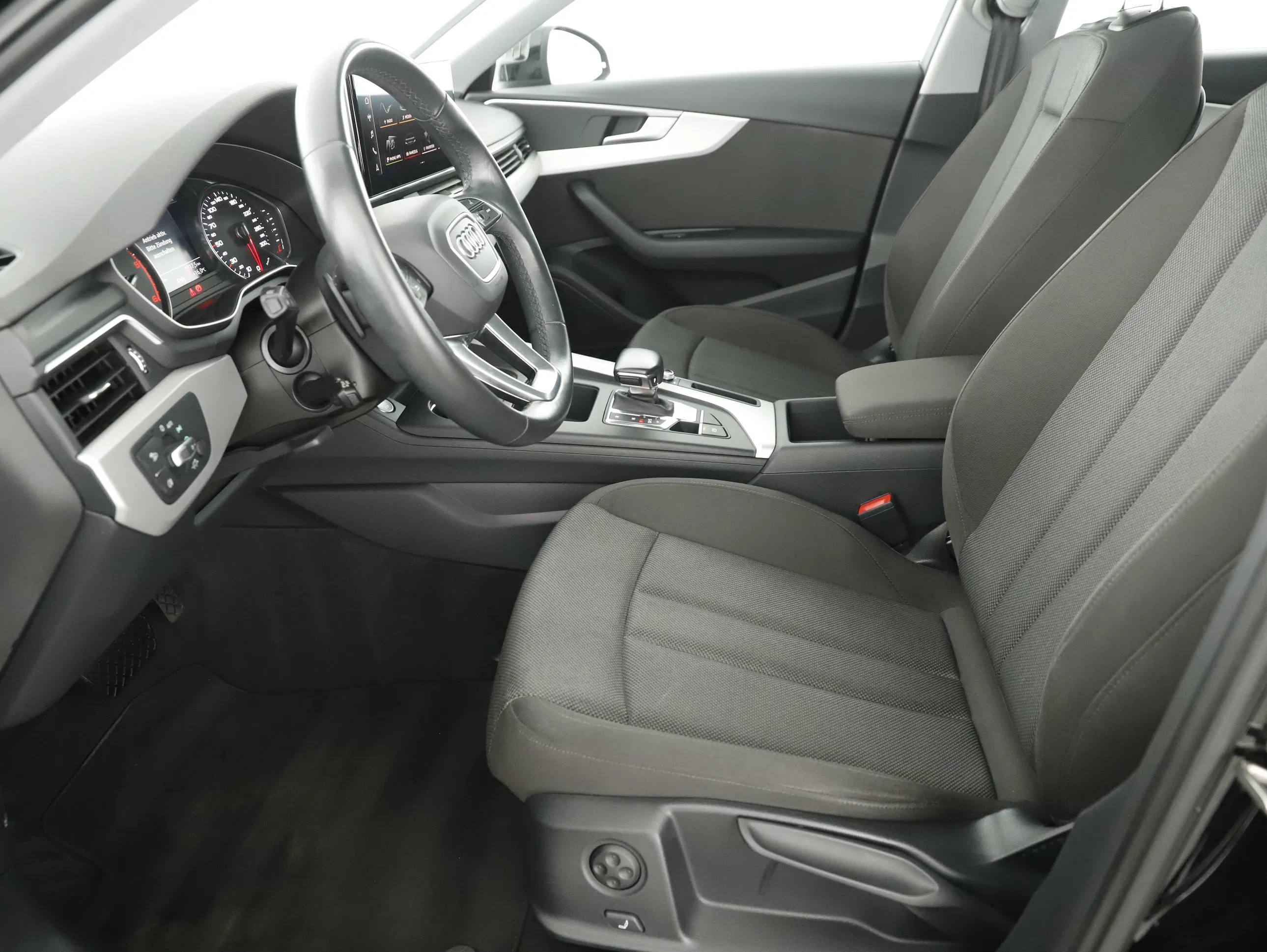 Audi A4 Avant 35 2.0 TDI S-Line | Bild 13 von 28