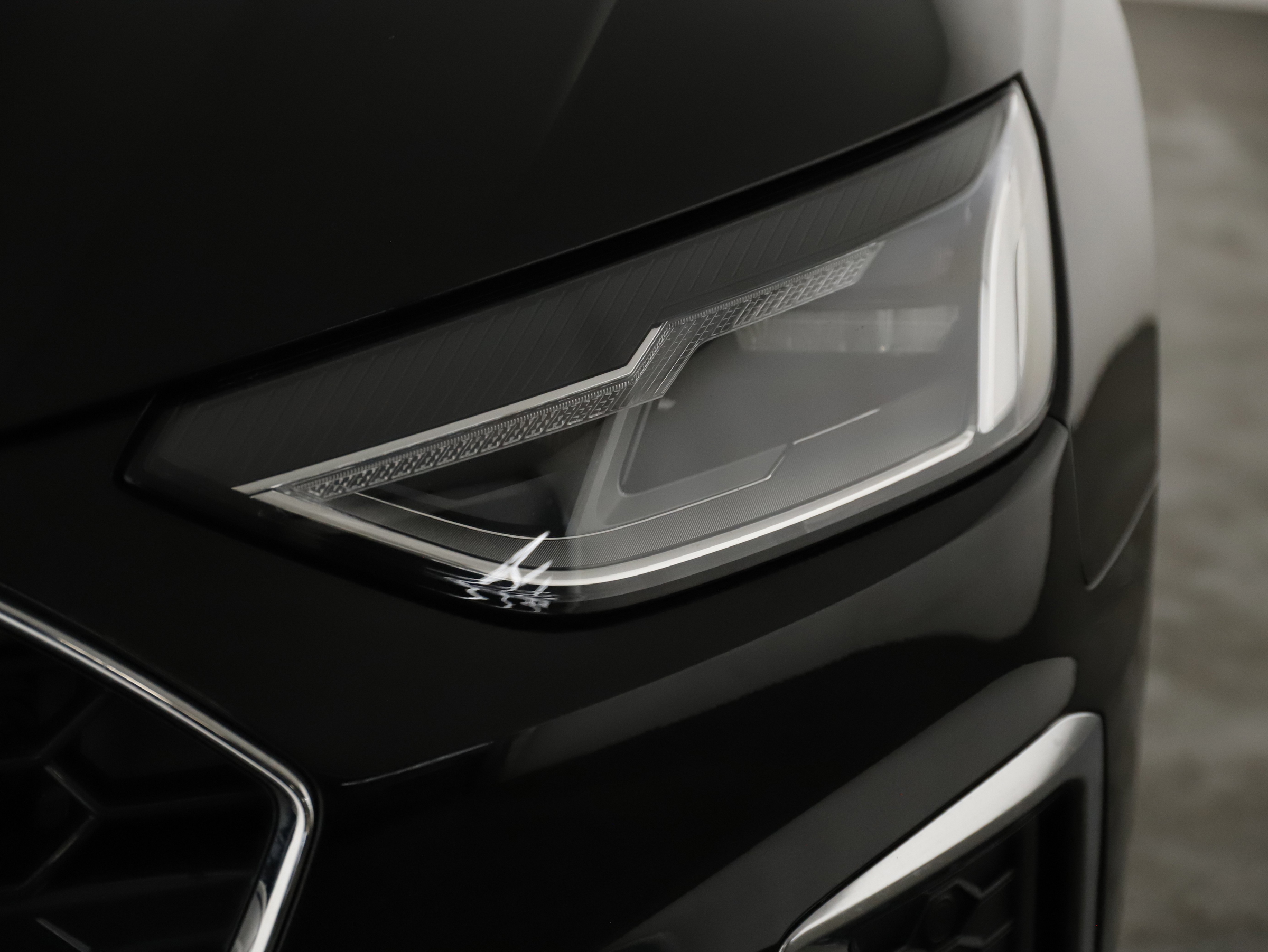 Audi A4 Avant 35 2.0 TDI S-Line | Bild 28 von 28