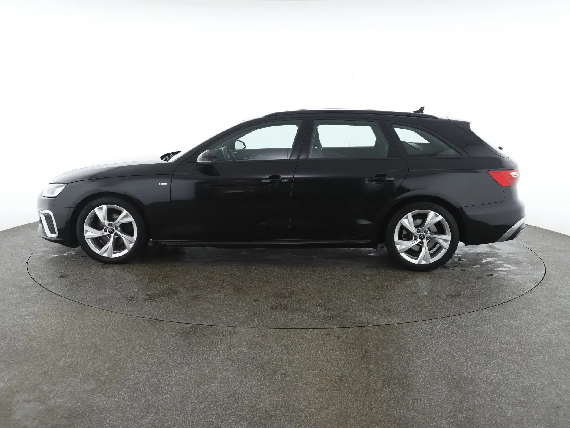 Audi A4 Avant 35 2.0 TDI S-Line | Bild 8 von 28