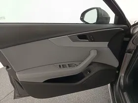 Audi A4 30 2.0 TDI S-Line | Thumbnail 11 von 31
