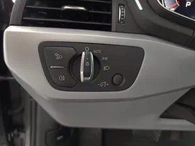 Audi A4 30 2.0 TDI S-Line | Thumbnail 13 von 31