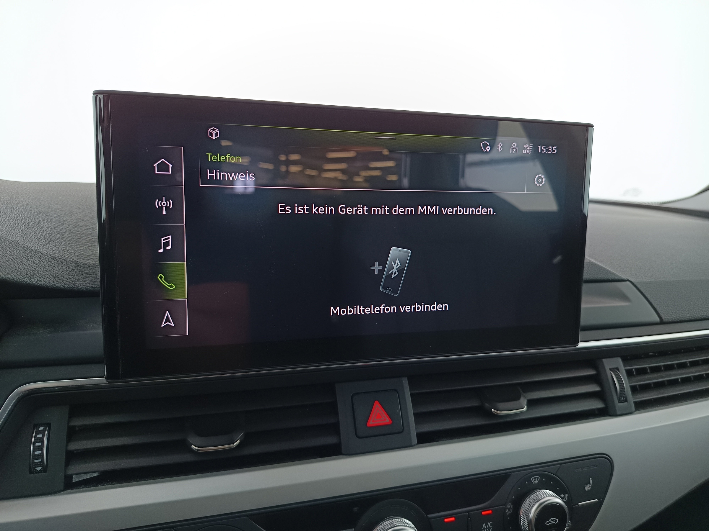 Audi A4 30 2.0 TDI S-Line | Bild 26 von 31