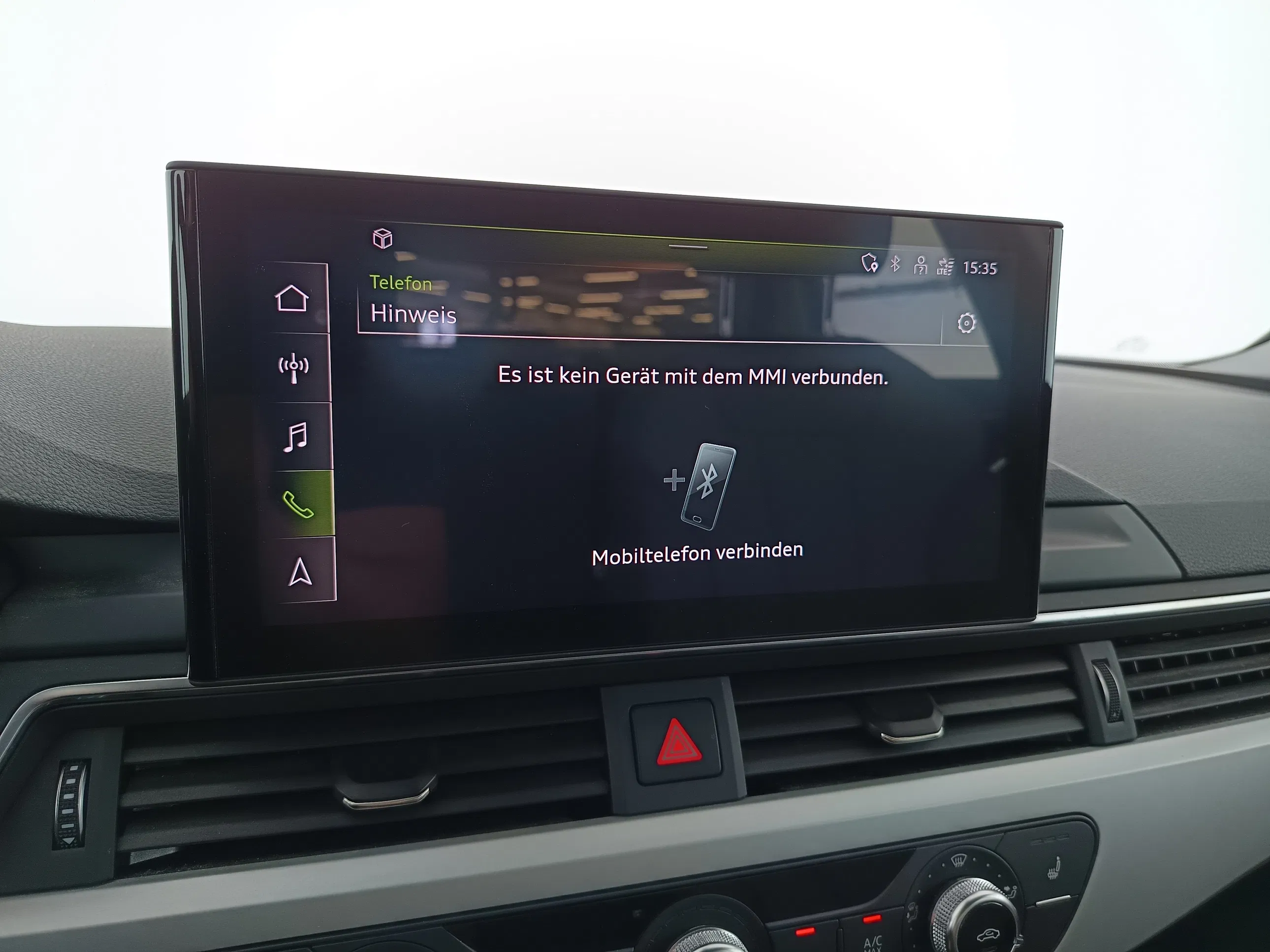 Audi A4 30 2.0 TDI S-Line | Bild 26 von 31