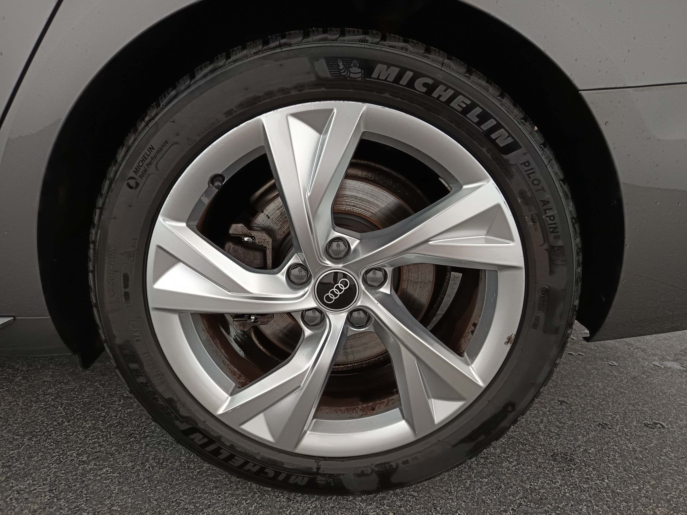 Audi A4 30 2.0 TDI S-Line | Bild 10 von 31