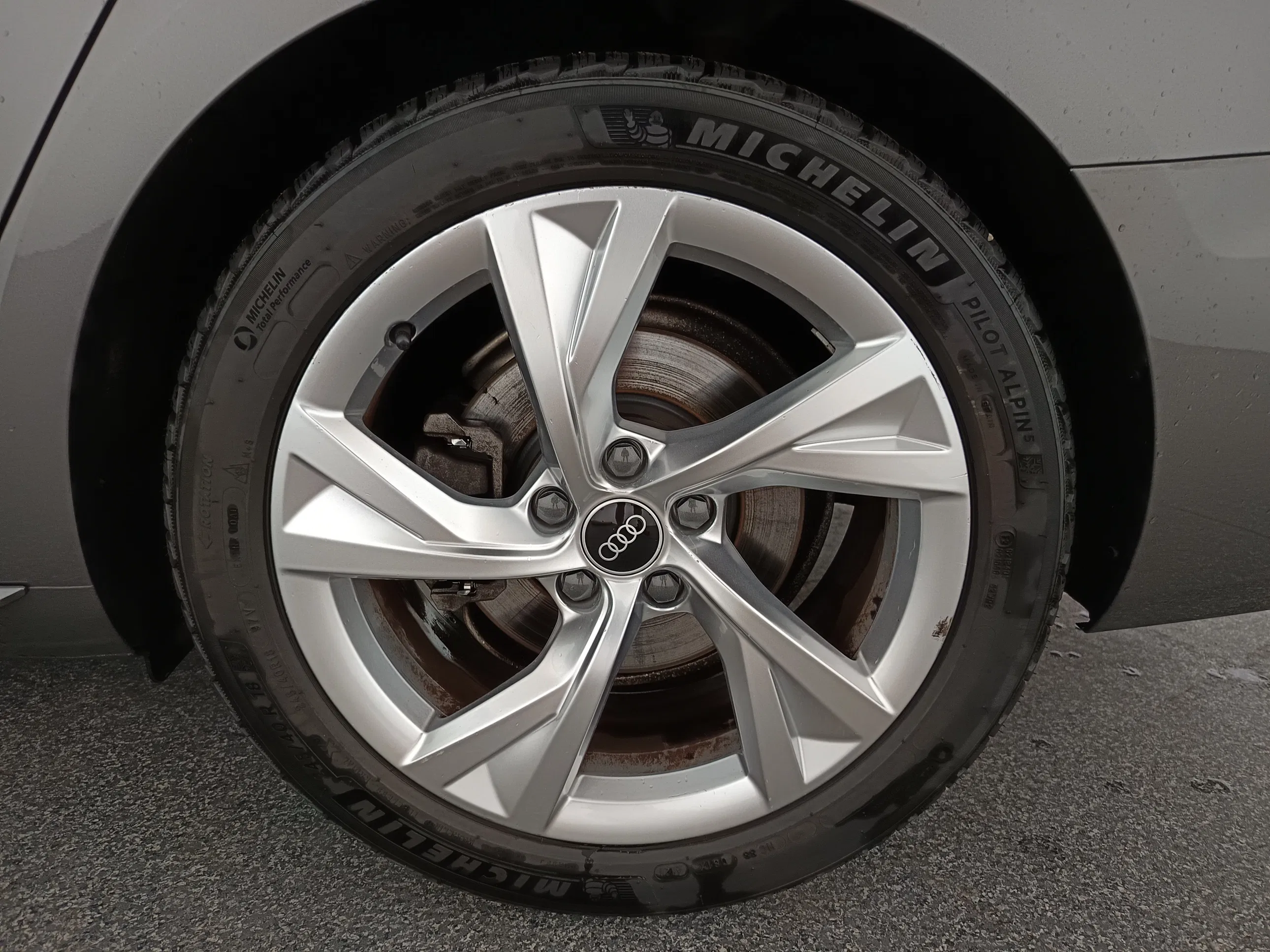 Audi A4 30 2.0 TDI S-Line | Bild 10 von 31