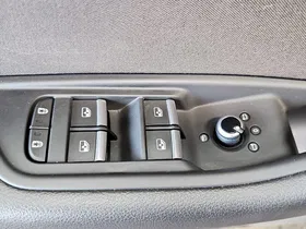 Audi A4 Avant 30 TDI AUT advanced | Thumbnail 4 von 21
