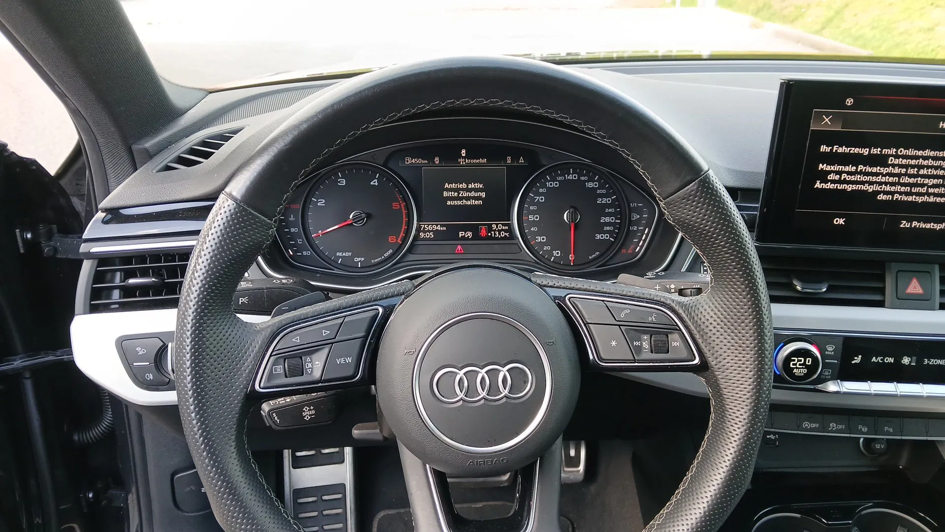 Audi A4 Avant 30 2.0 TDI advanced | Bild 10 von 22