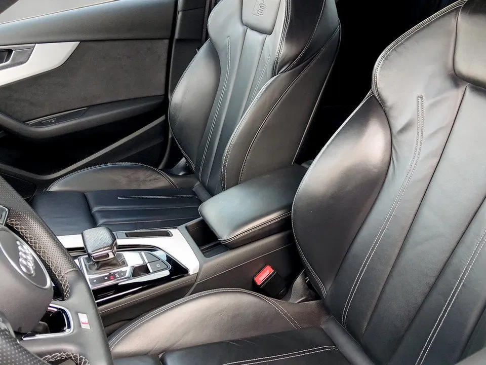 Audi A4 Avant 30 2.0 TDI advanced | Bild 12 von 22