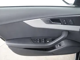 Audi A4 Avant 40 2.0 TDI quattro S-Line | Thumbnail 15 von 23