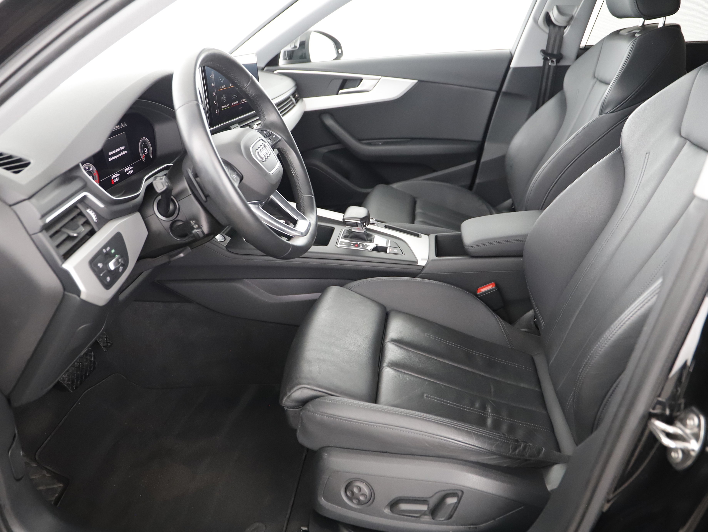Audi A4 Avant 35 2.0 TDI S-Line | Bild 7 von 22