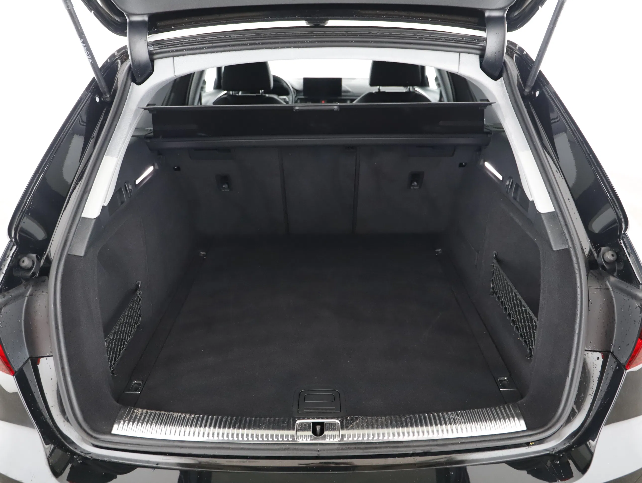 Audi A4 Avant 35 2.0 TDI S-Line | Bild 19 von 22