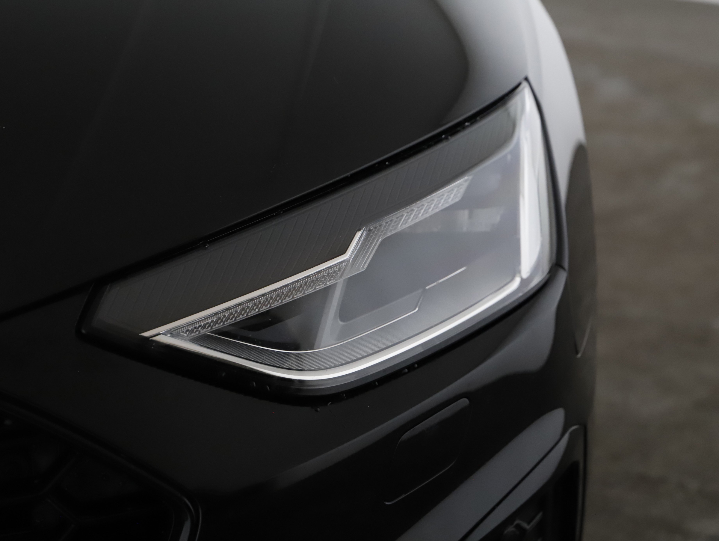 Audi A4 Avant 35 2.0 TDI S-Line | Bild 21 von 22
