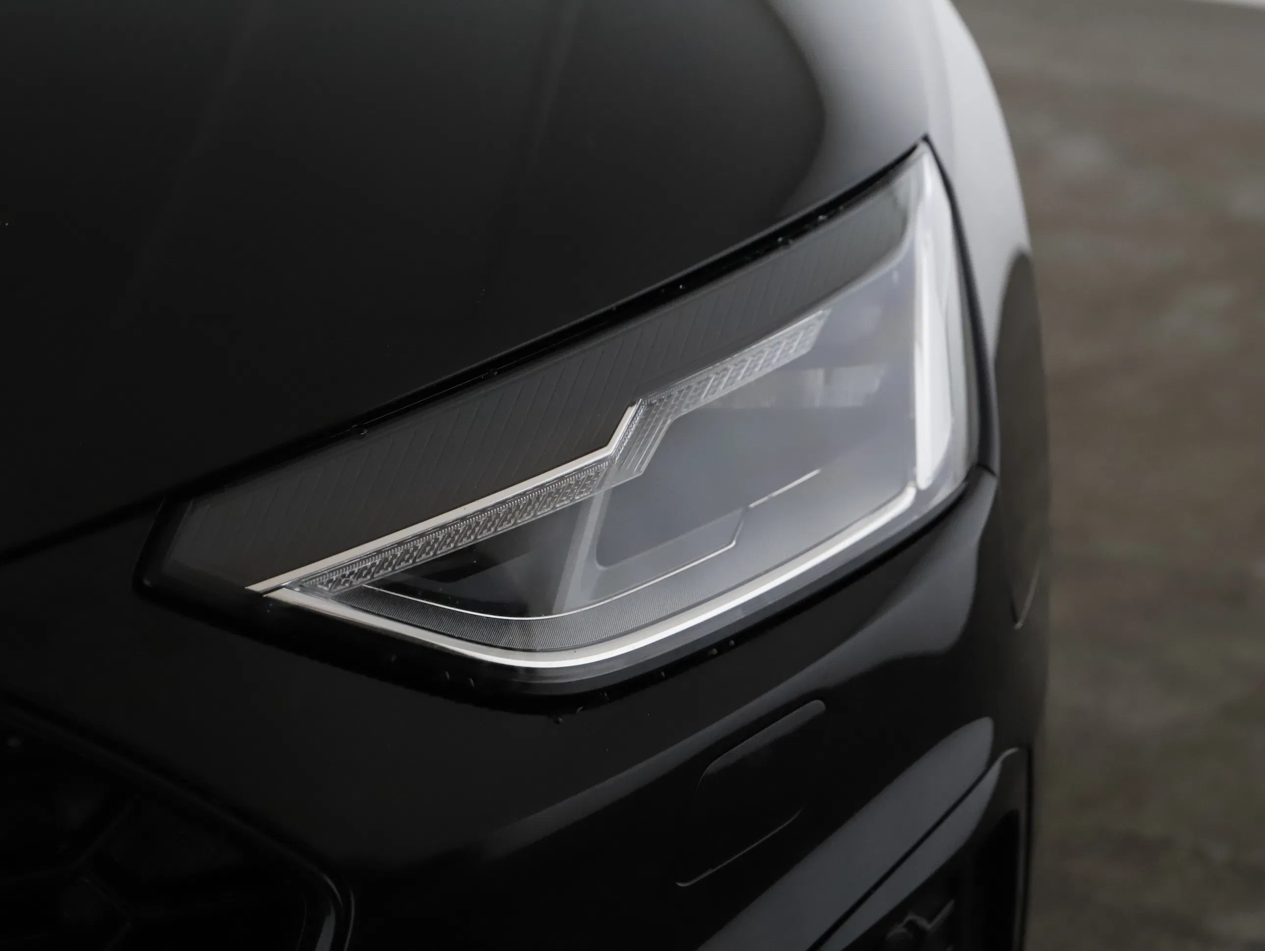 Audi A4 Avant 35 2.0 TDI S-Line | Bild 21 von 22
