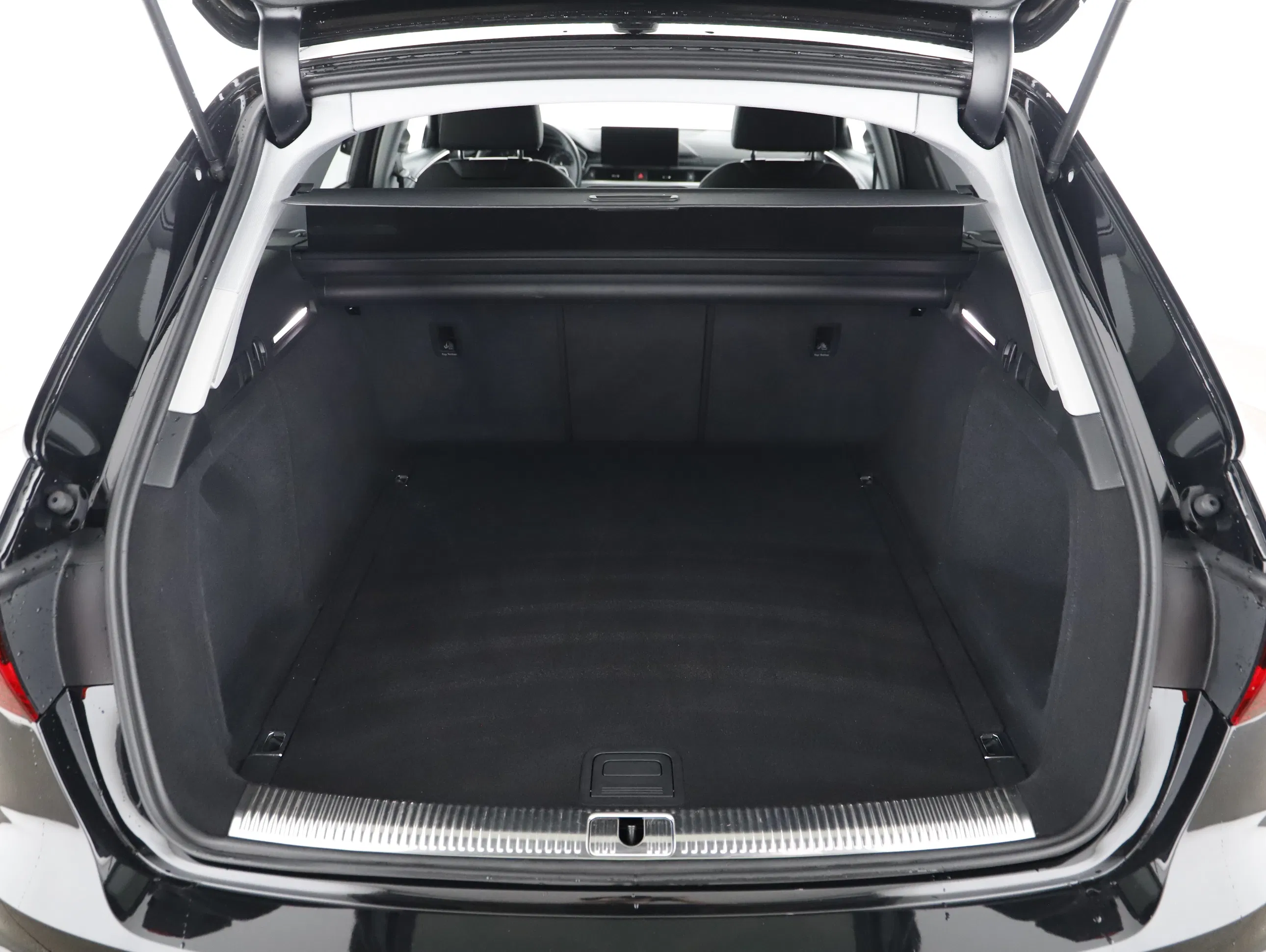 Audi A4 Avant 35 2.0 TFSI advanced | Bild 17 von 23
