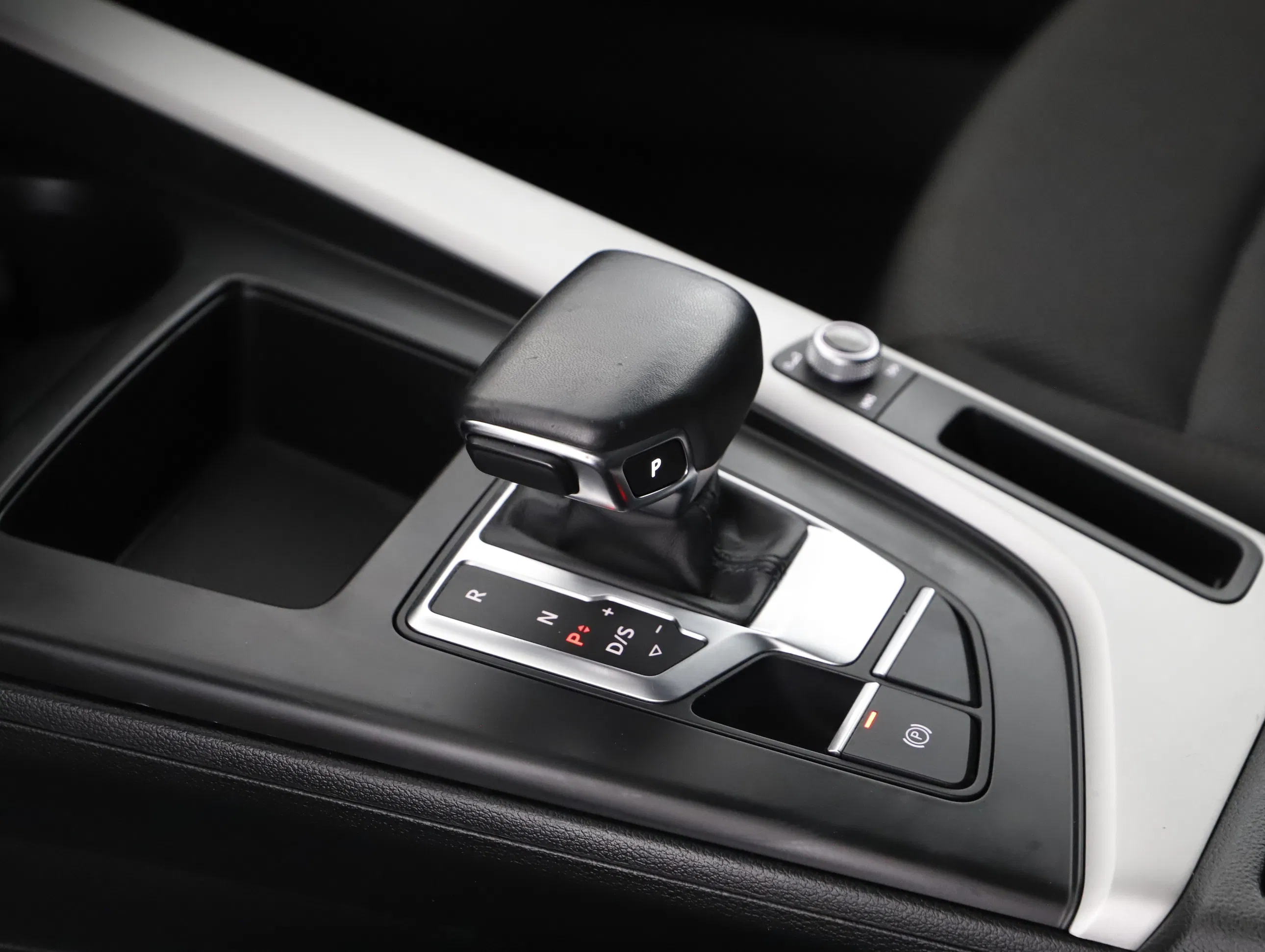Audi A4 Avant 35 2.0 TFSI advanced | Bild 5 von 23