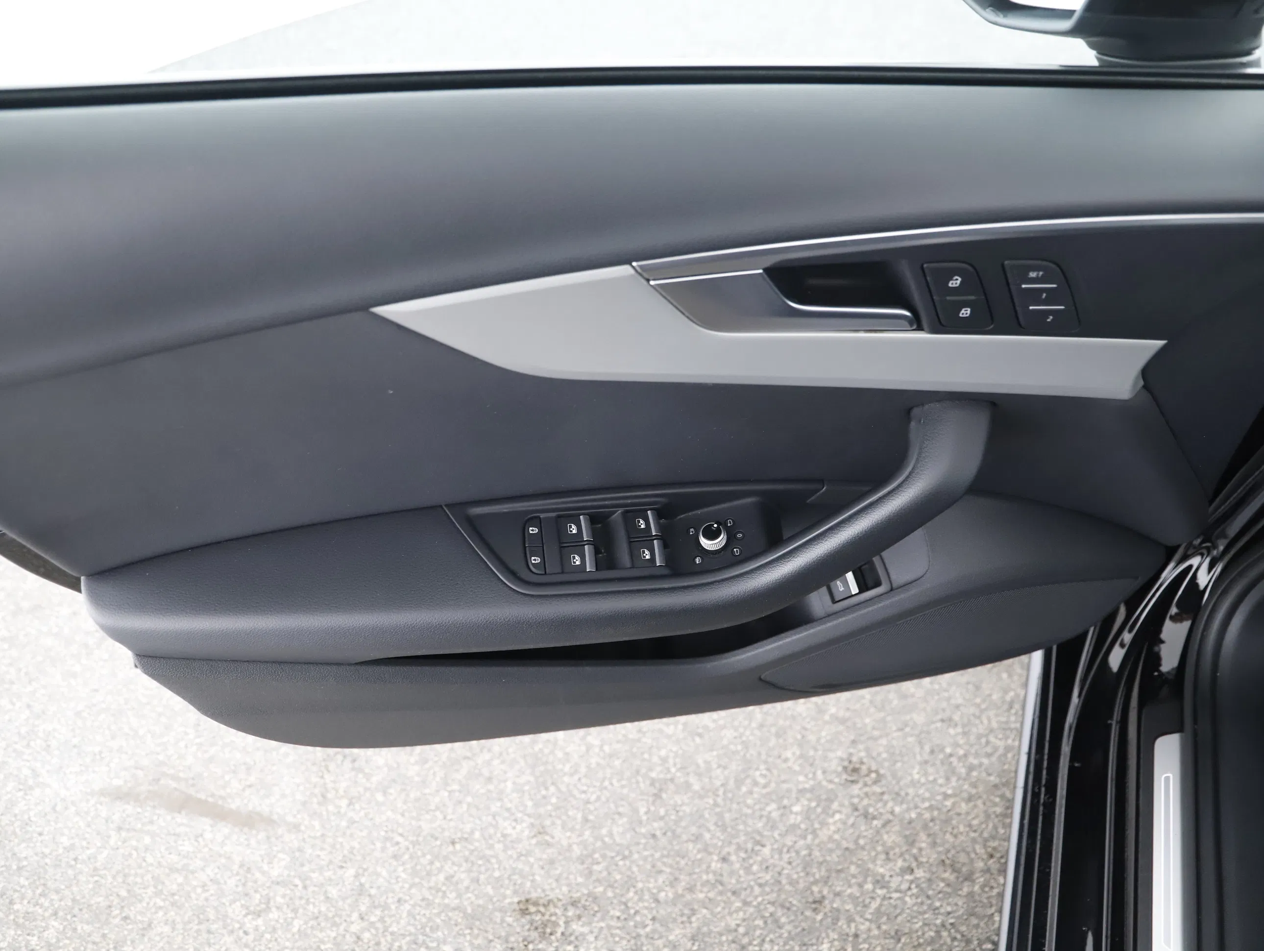 Audi A4 Avant 40 2.0 TDI S-Line | Bild 11 von 31