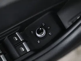 Audi A4 Avant 40 2.0 TDI S-Line | Thumbnail 12 von 31