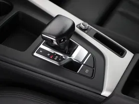 Audi A4 Avant 40 2.0 TDI S-Line | Thumbnail 24 von 31