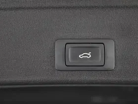 Audi A4 Avant 40 2.0 TDI S-Line | Thumbnail 27 von 31