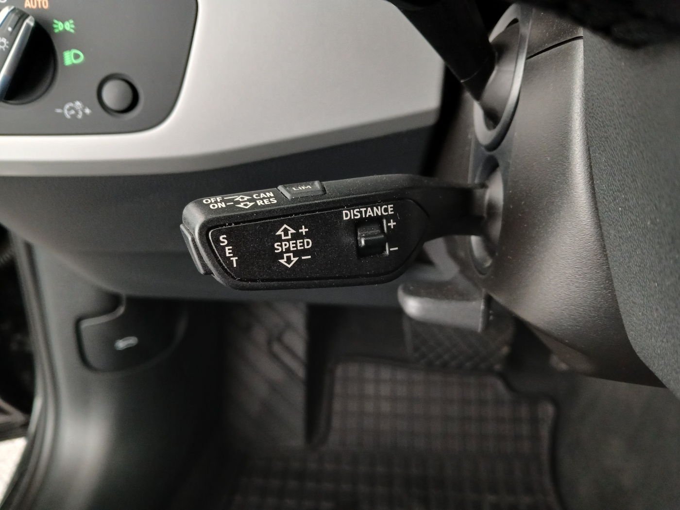 Audi A4 40 2.0 TDI advanced | Bild 16 von 29