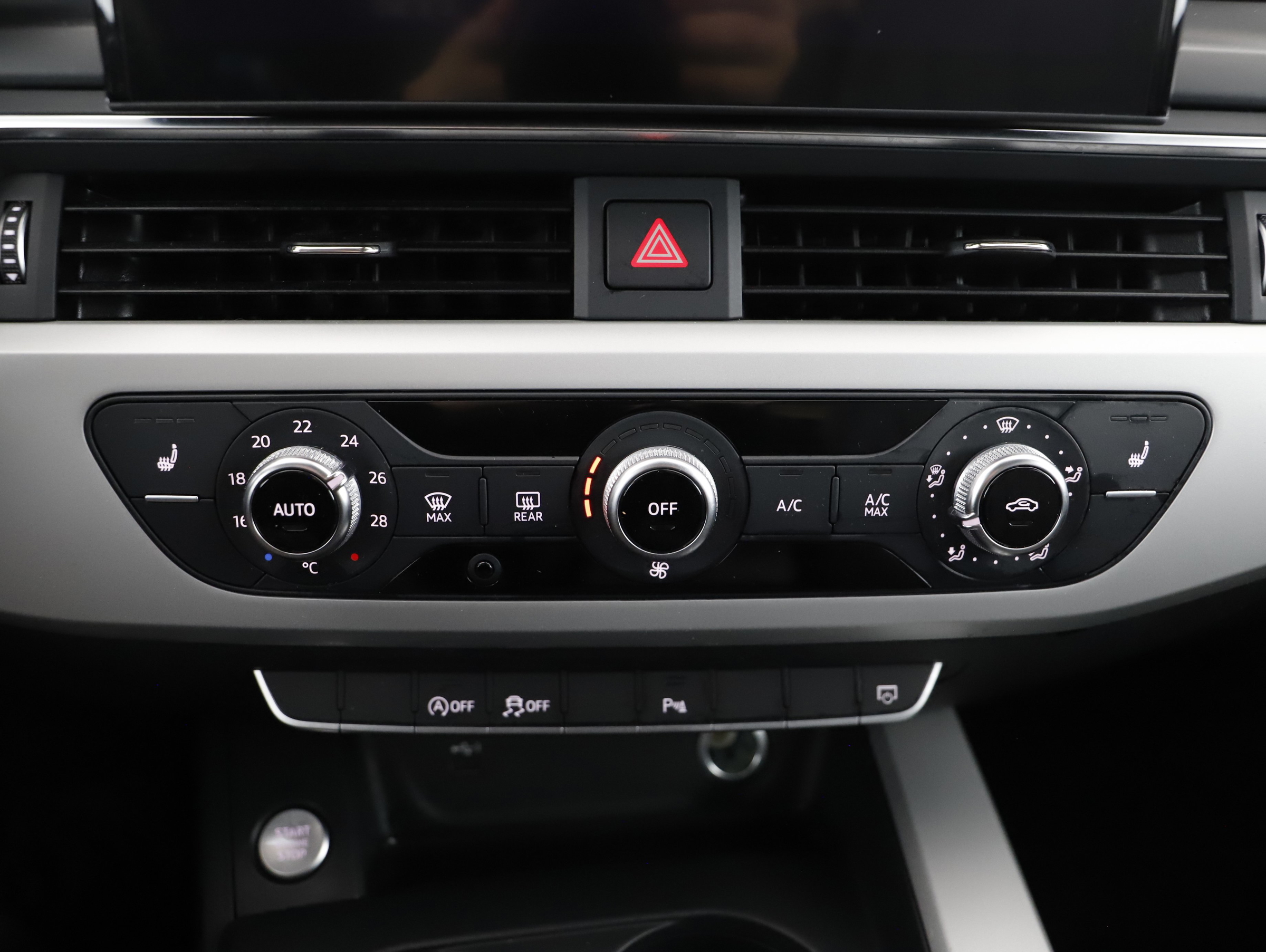 Audi A4 Avant 35 2.0 TDI | Bild 14 von 22