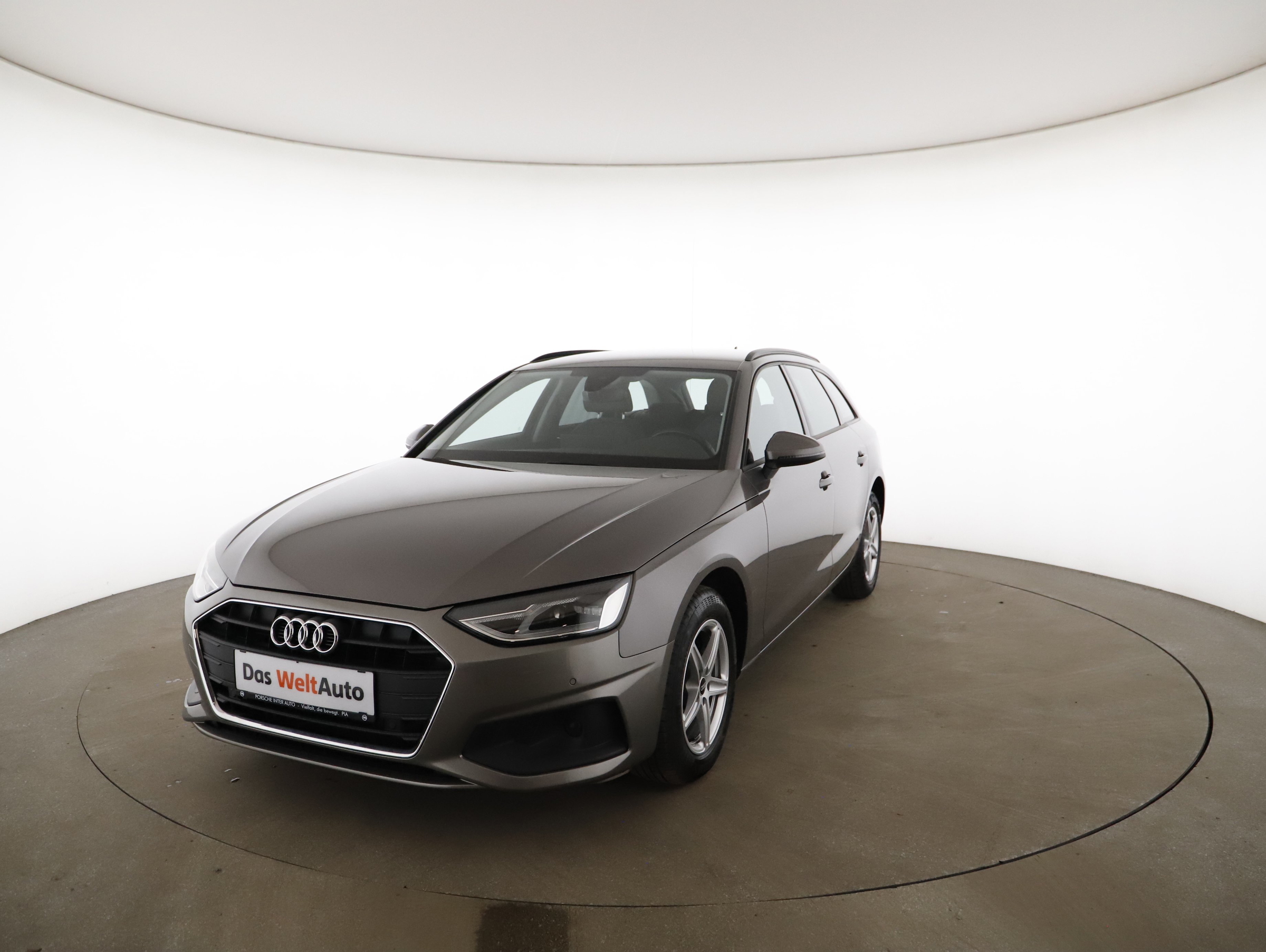 Audi A4 Avant 35 2.0 TDI | Bild 21 von 22