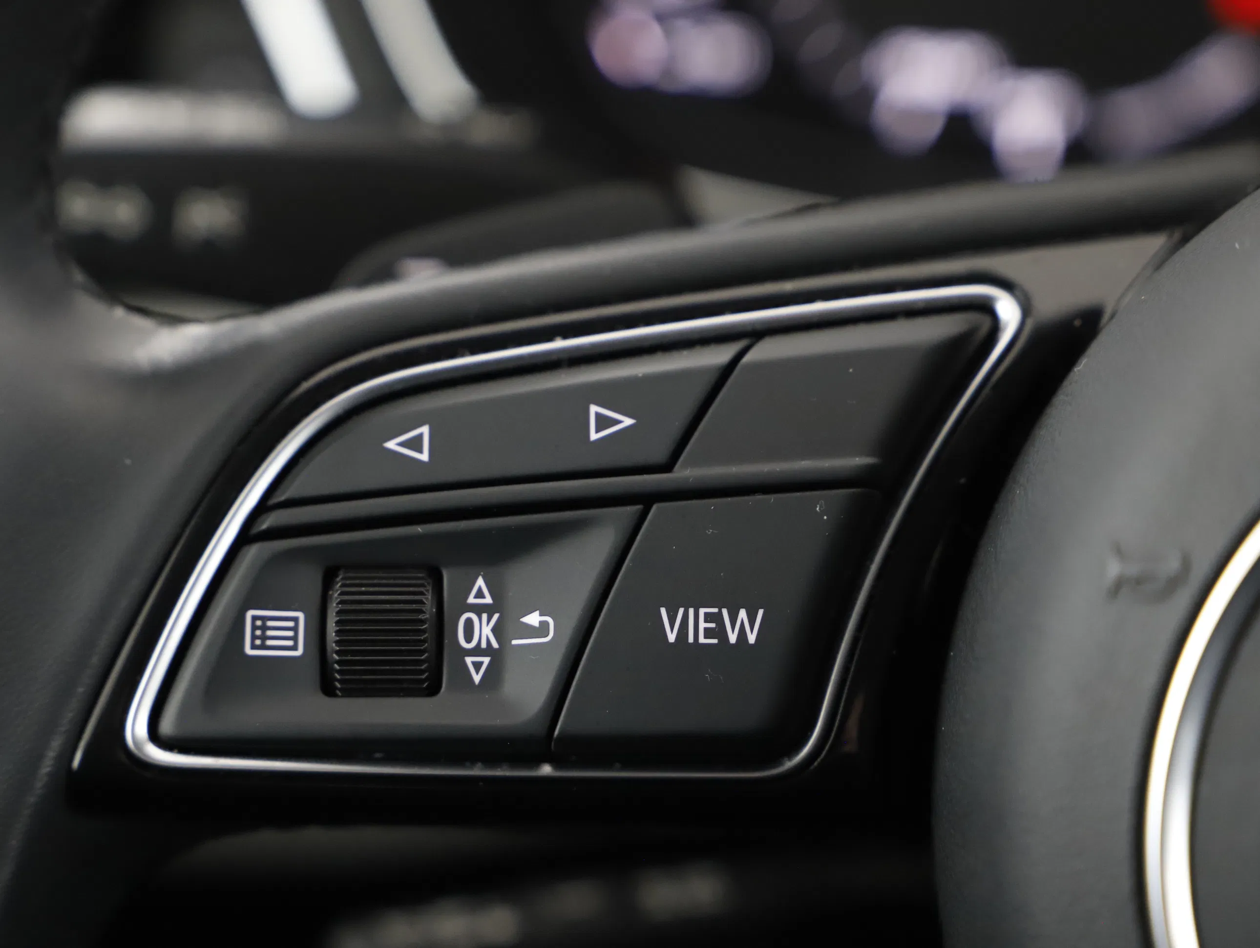 Audi A4 Avant 35 TDI Aut. | Bild 11 von 22