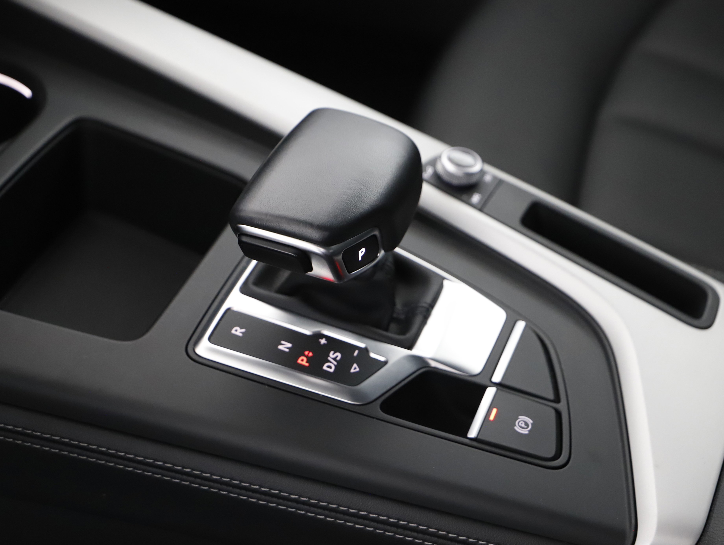 Audi A4 Avant 35 TDI Aut. | Bild 18 von 22