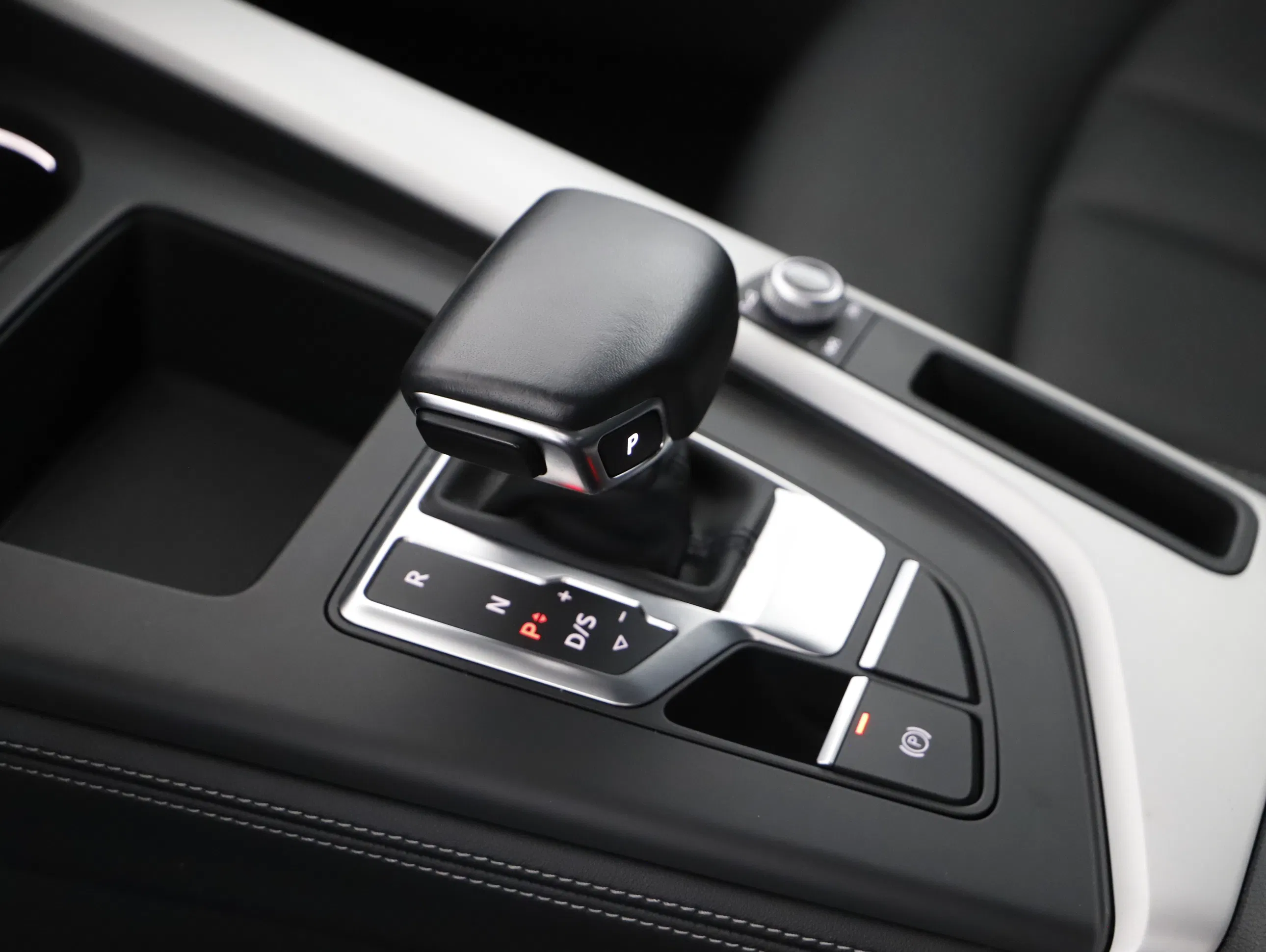 Audi A4 Avant 35 TDI Aut. | Bild 18 von 22
