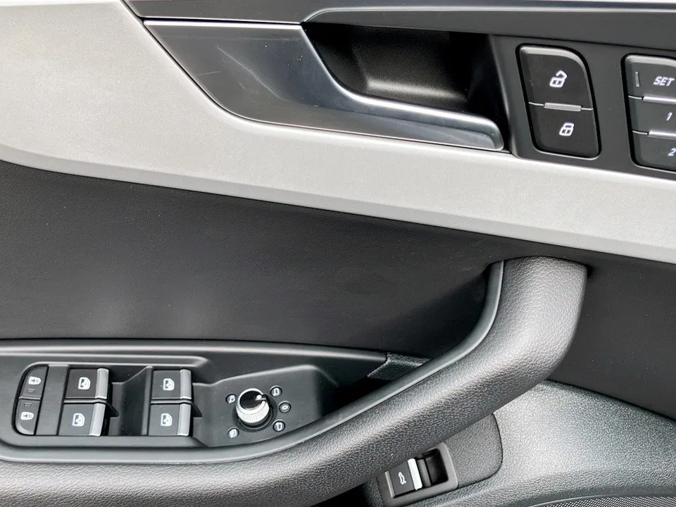 Audi A4 Avant 35 2.0 TDI S-Line | Bild 17 von 22