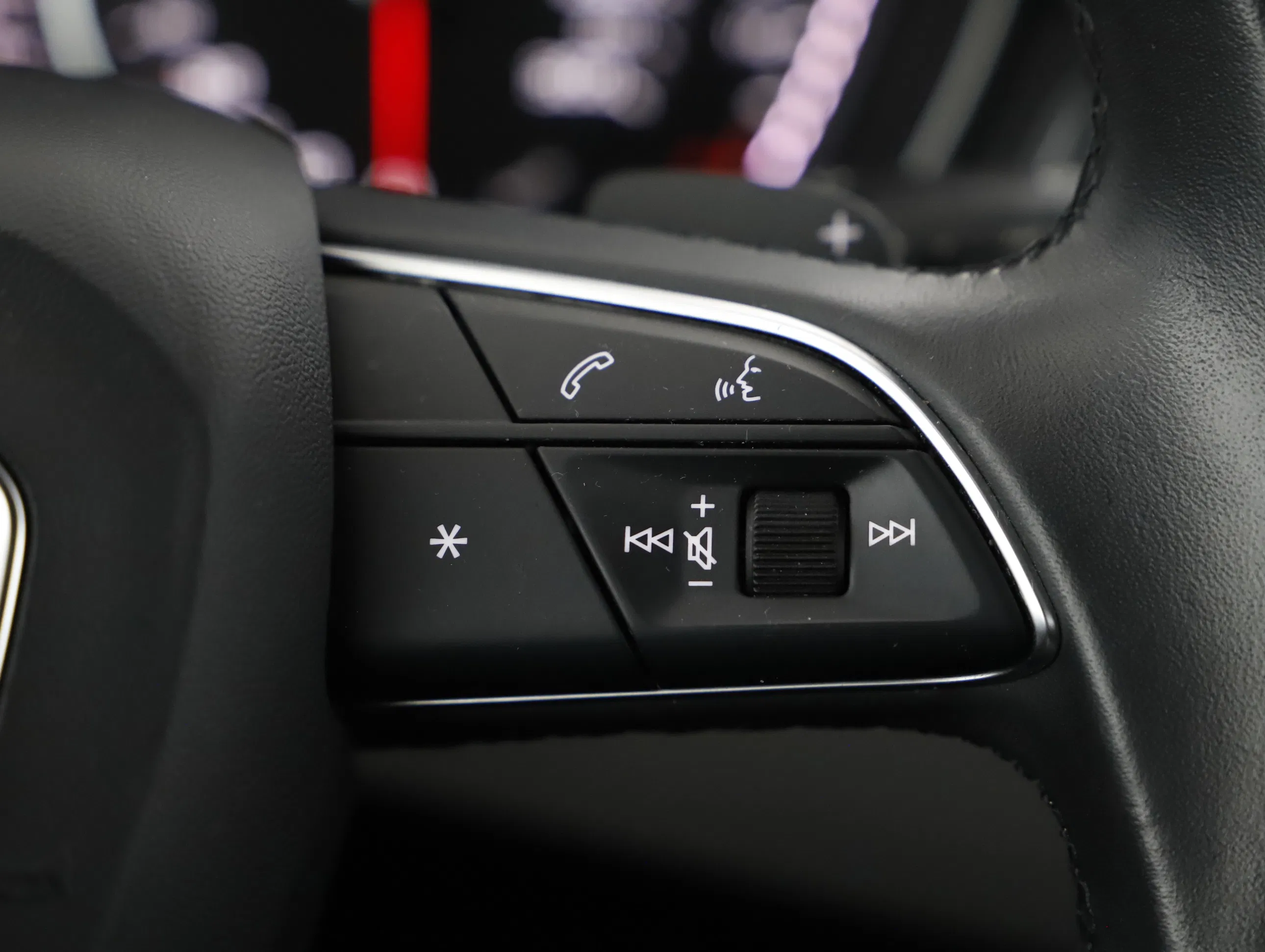 Audi A4 Avant 40 2.0 TDI S-Line | Bild 20 von 29