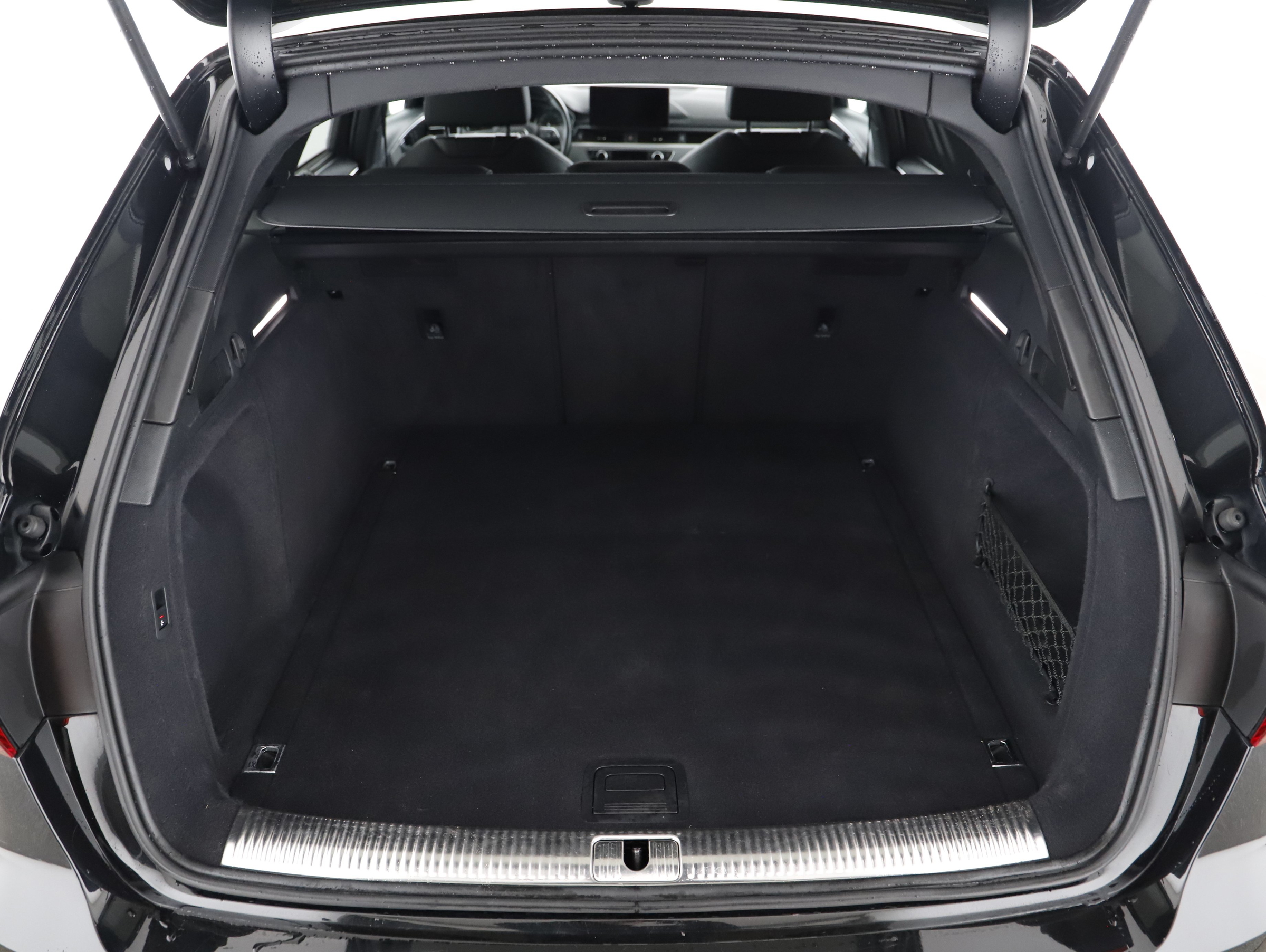 Audi A4 Avant 40 2.0 TDI S-Line | Bild 17 von 25