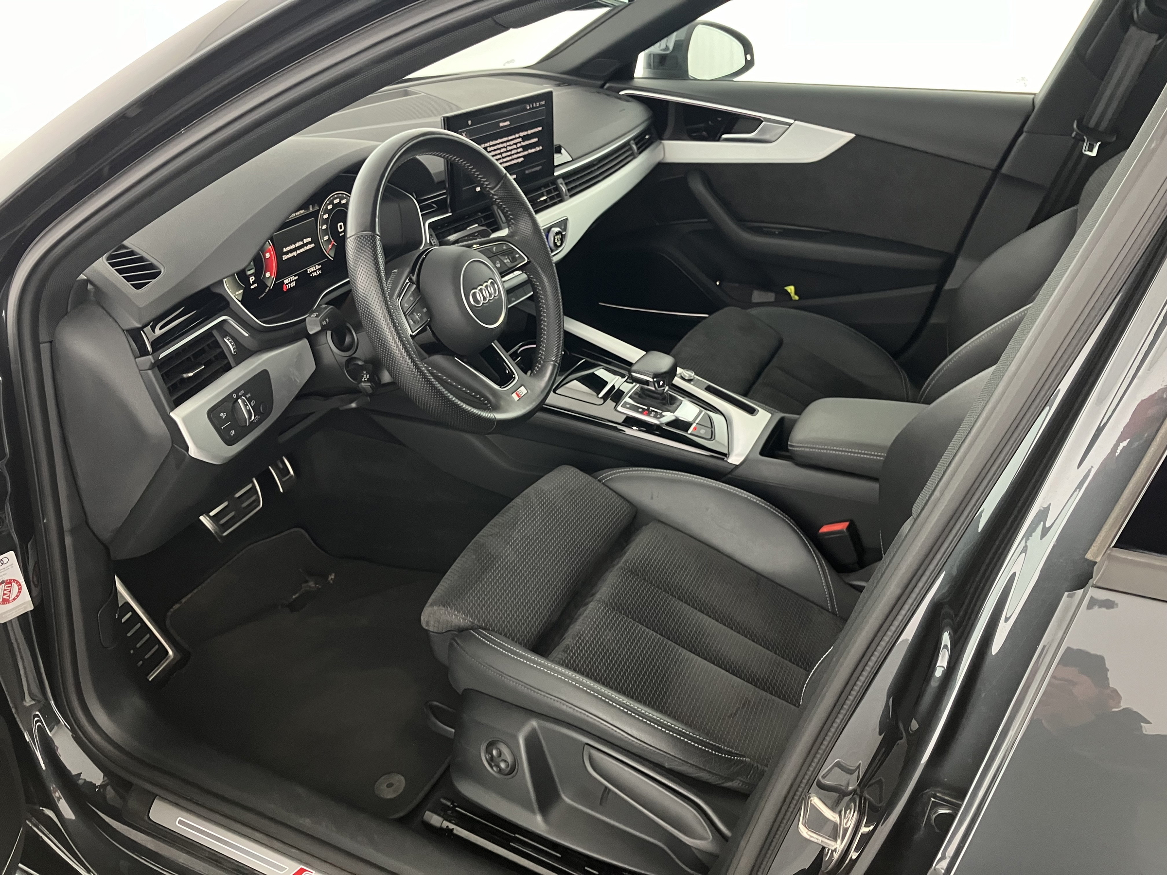 Audi A4 40 2.0 TDI advanced | Bild 5 von 10