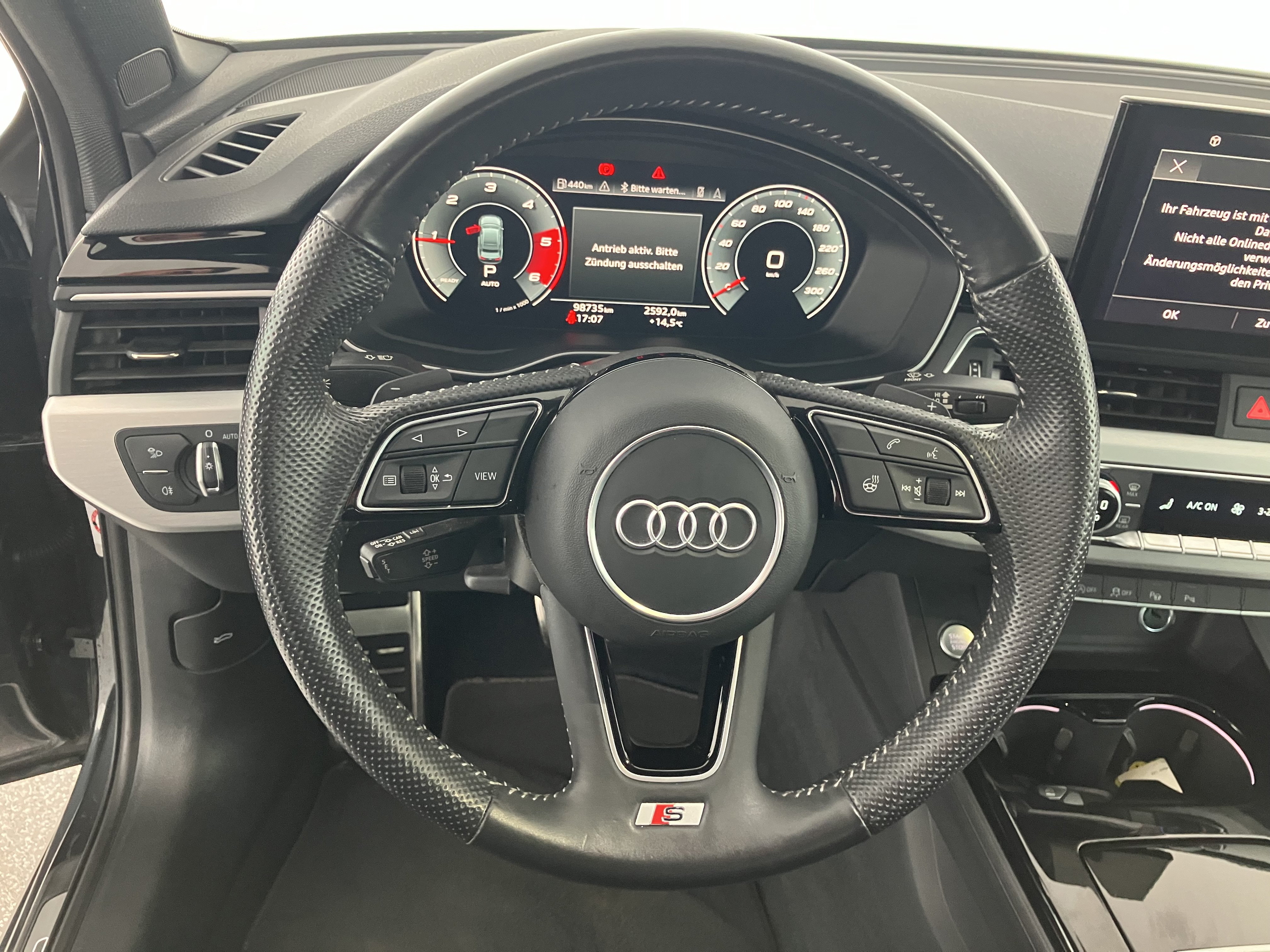 Audi A4 40 2.0 TDI advanced | Bild 6 von 10