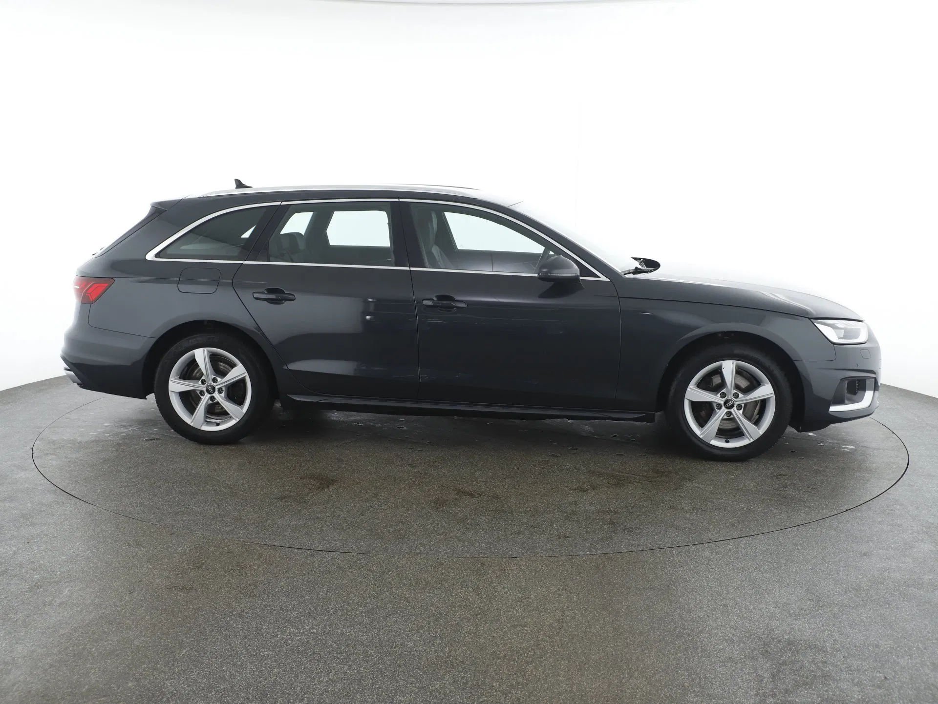 Audi A4 Avant 35 2.0 TFSI advanced | Bild 22 von 31