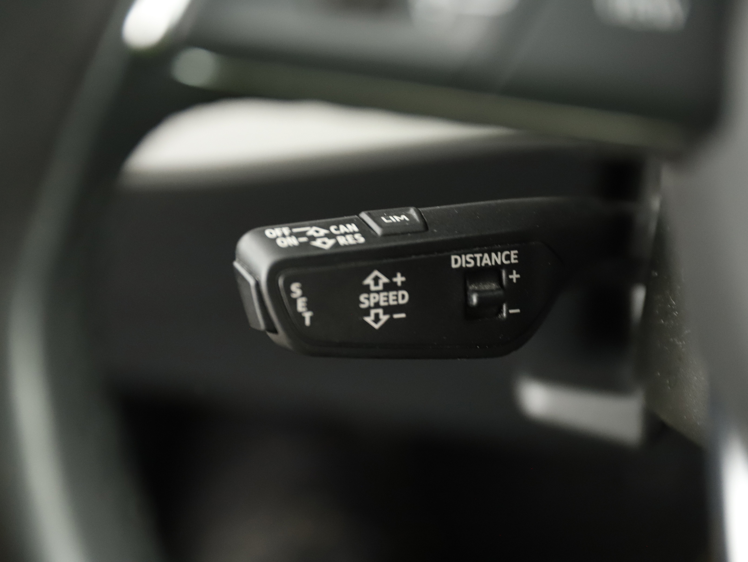 Audi A4 Avant 35 2.0 TFSI advanced | Bild 30 von 31