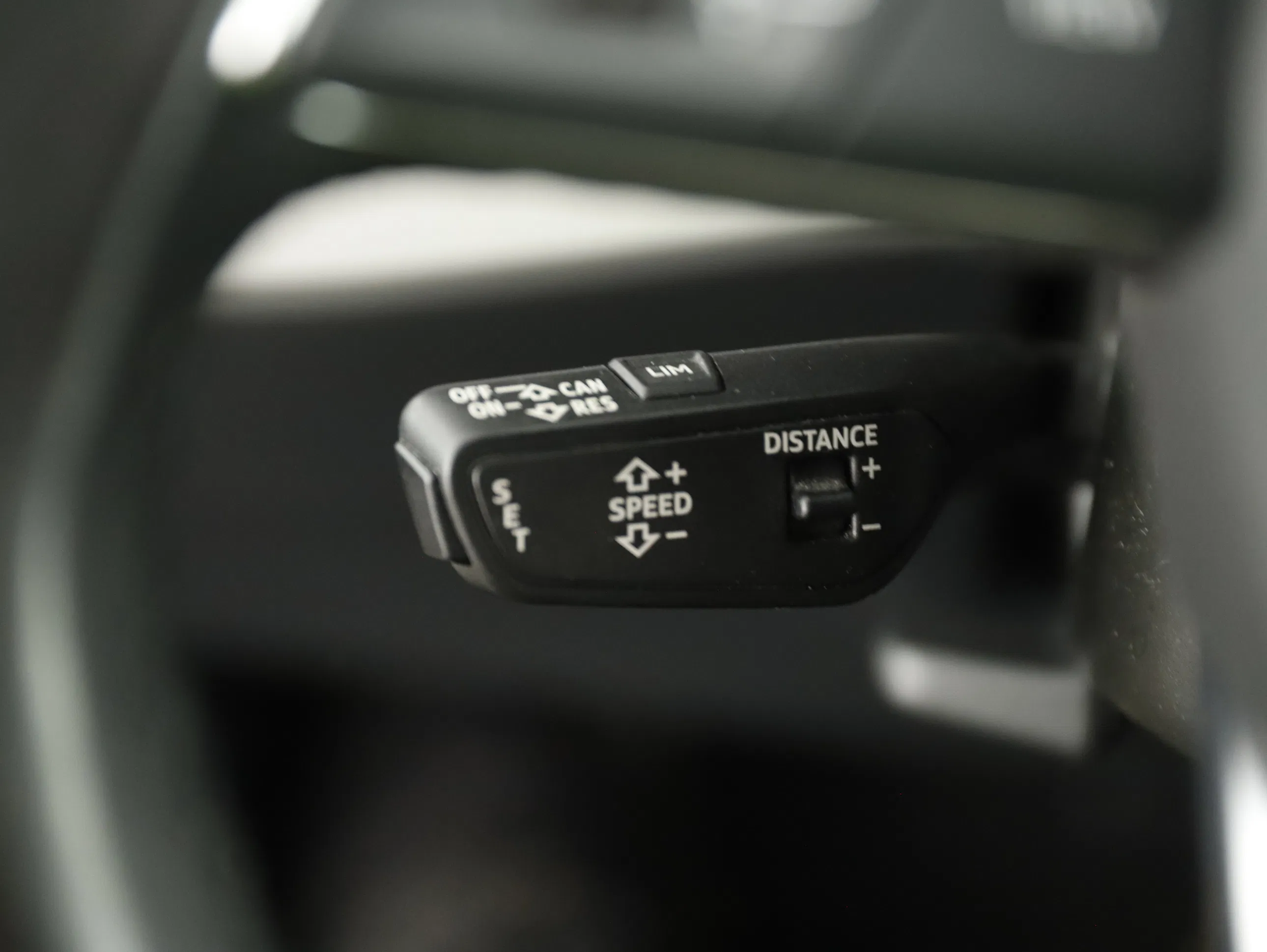 Audi A4 Avant 35 2.0 TFSI advanced | Bild 30 von 31