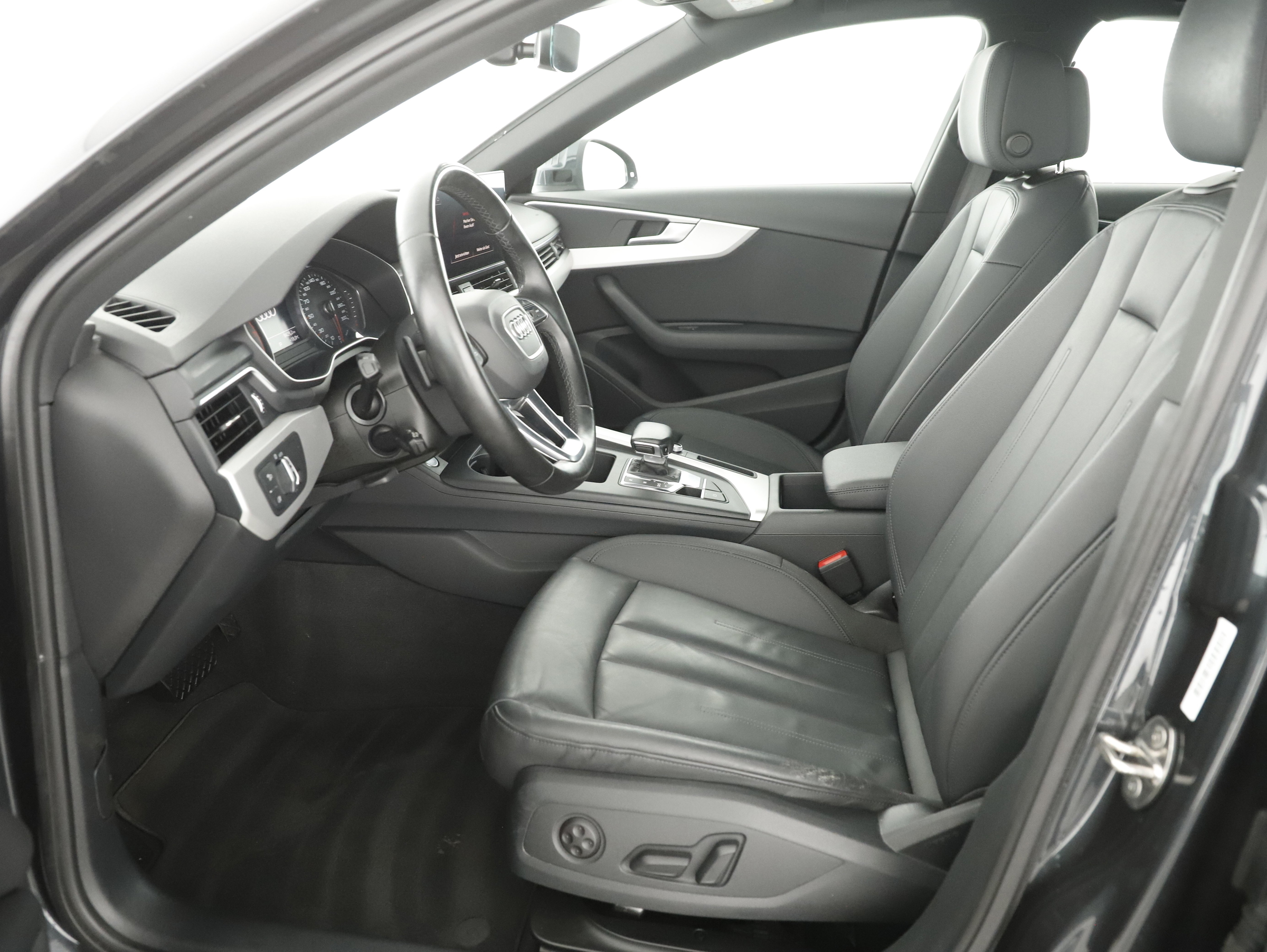 Audi A4 Avant 35 2.0 TFSI advanced | Bild 5 von 31