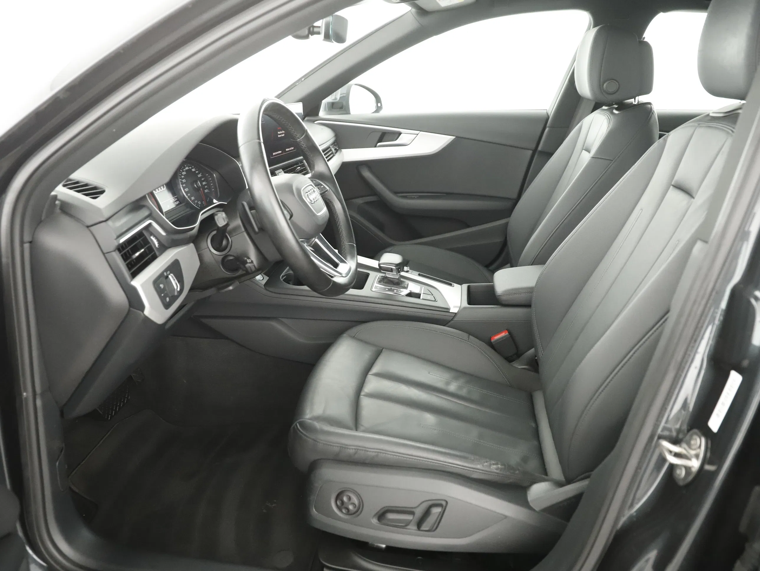 Audi A4 Avant 35 2.0 TFSI advanced | Bild 5 von 31