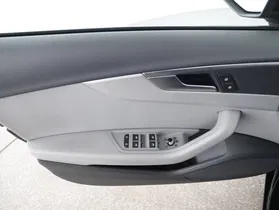 Audi A4 Avant 30 2.0 TDI | Thumbnail 15 von 22