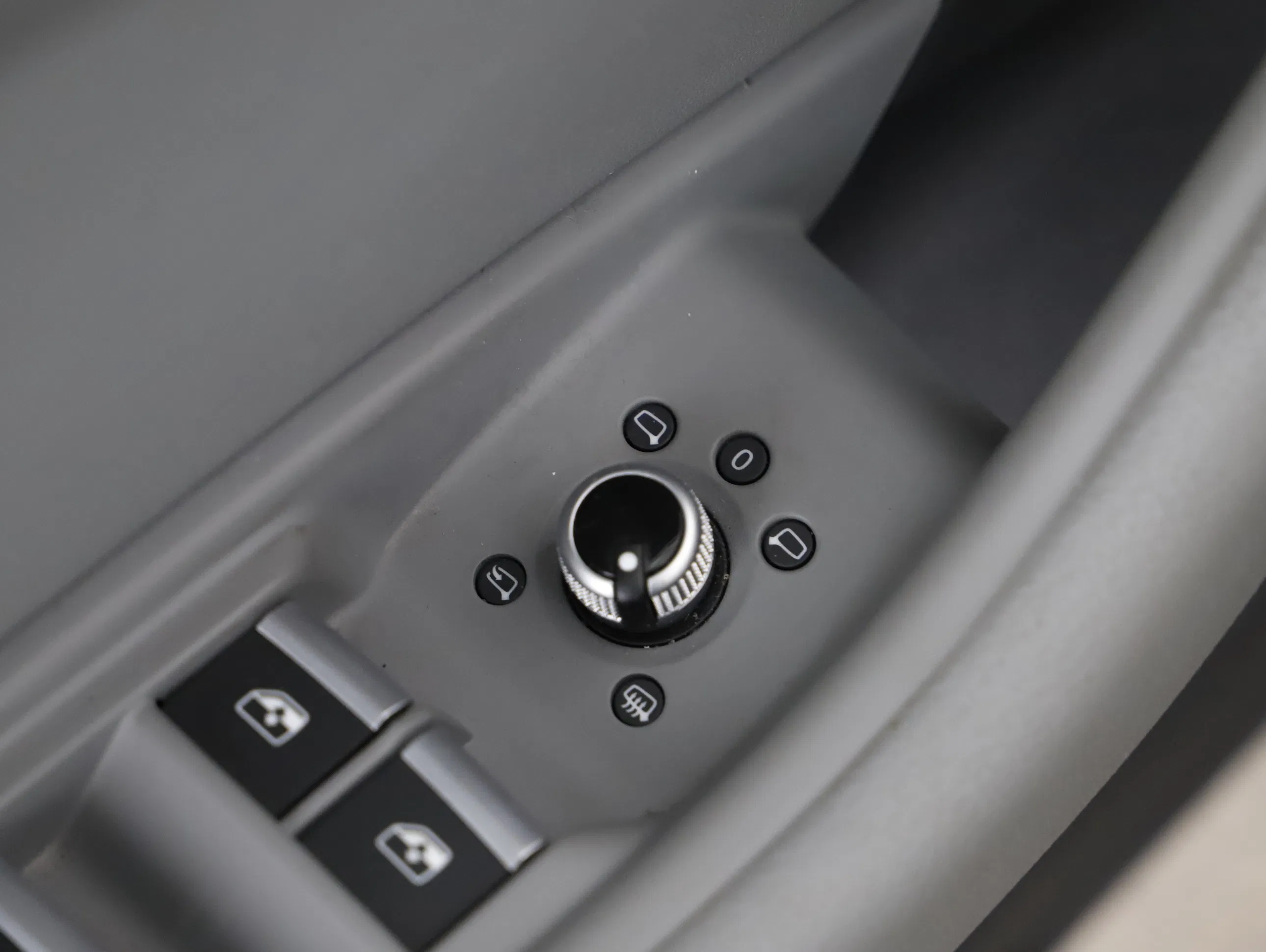 Audi A4 Avant 30 2.0 TDI | Bild 16 von 22