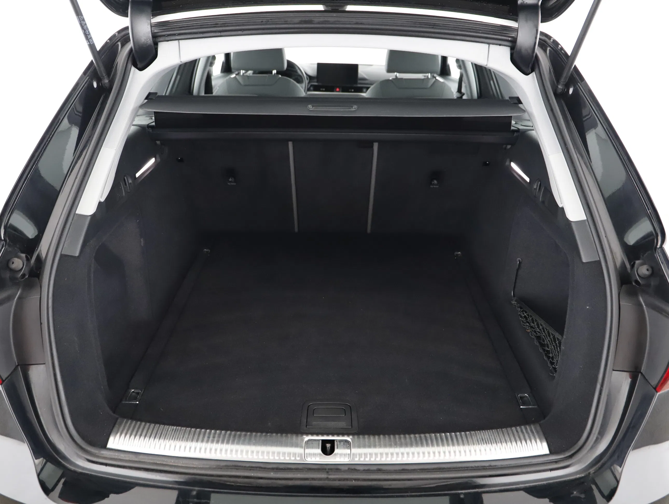 Audi A4 Avant 30 2.0 TDI | Bild 17 von 22