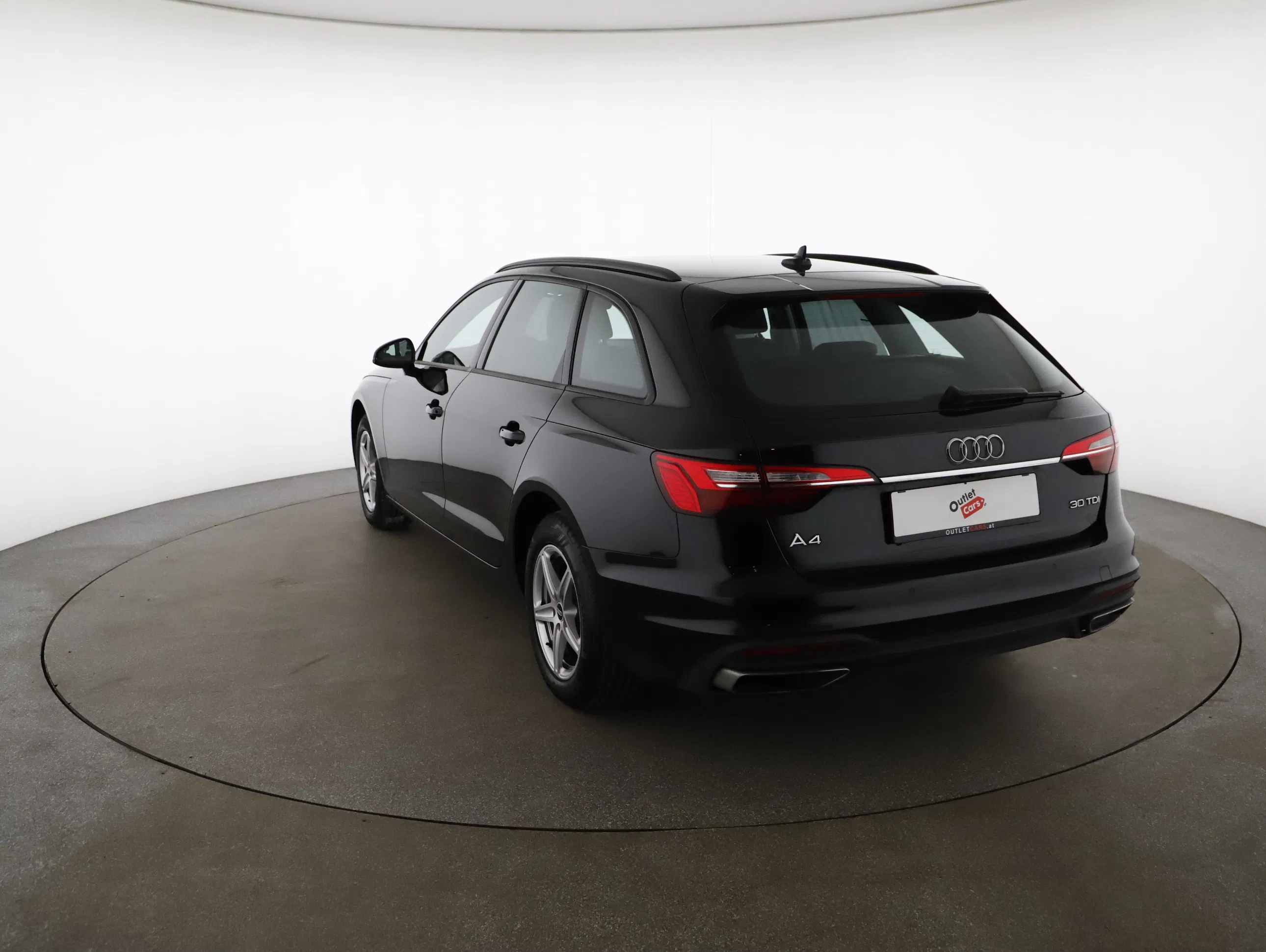 Audi A4 Avant 30 2.0 TDI | Bild 18 von 22