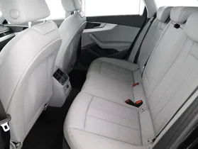 Audi A4 Avant 30 2.0 TDI | Thumbnail 2 von 22