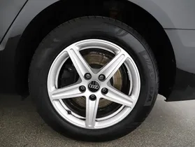 Audi A4 Avant 30 2.0 TDI | Thumbnail 21 von 22