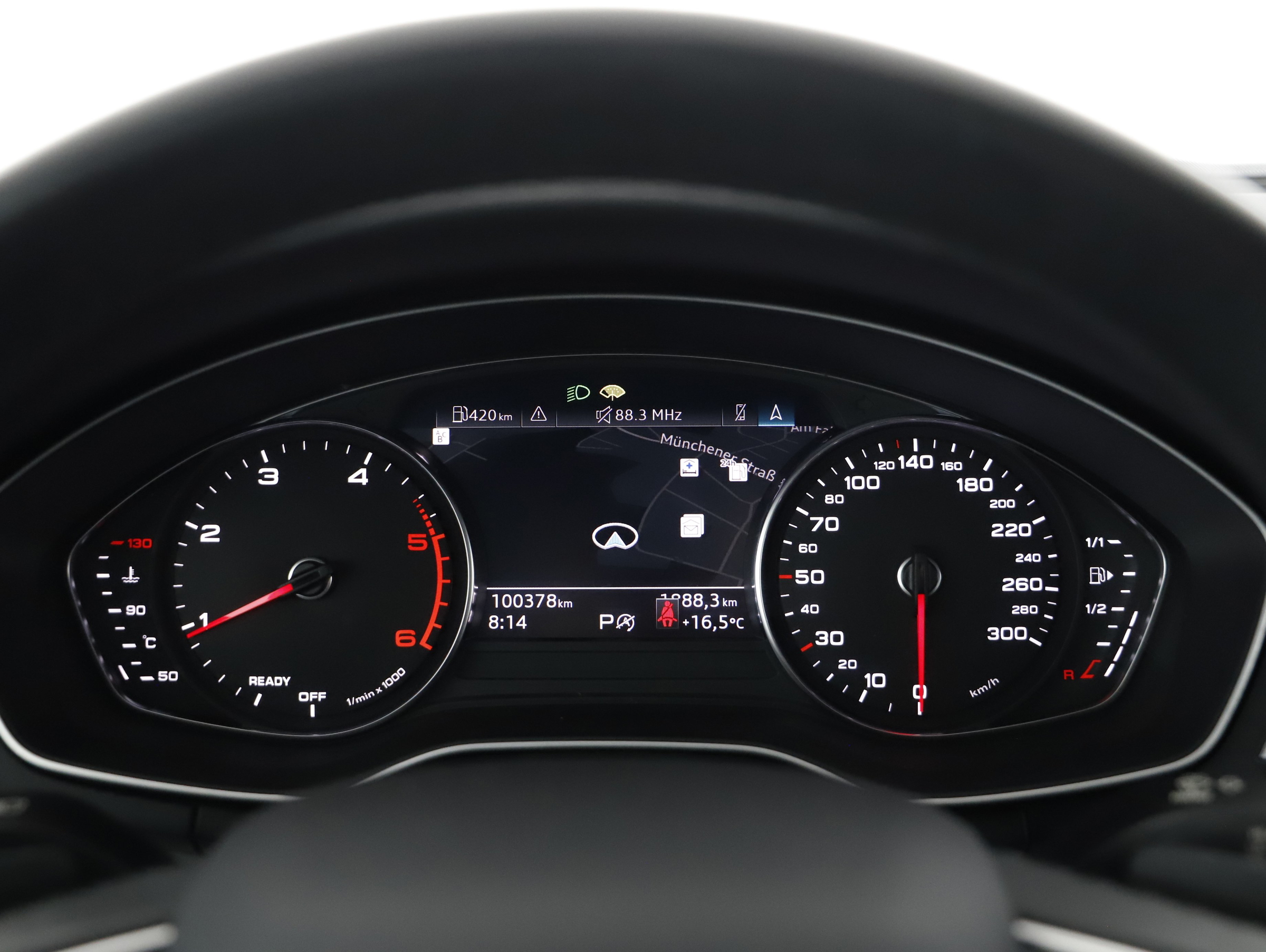 Audi A4 Avant 30 2.0 TDI | Bild 6 von 22